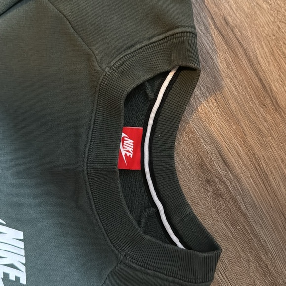 Crewneck Nike Sweatshirt - Picture 3 of 7